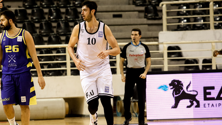 Τσαλμπούρης: «Έχουμε περιθώρια βελτίωσης, περνάω καλά στην ομάδα»