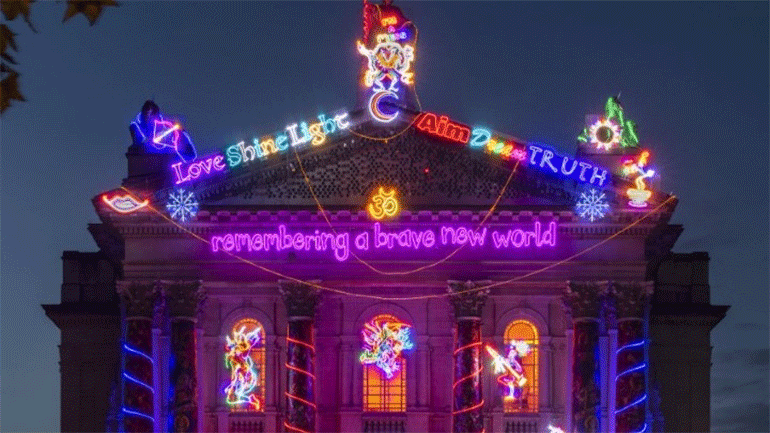 «Remembering a Brave New World»: Η Tate Britain έβαλε τα γιορτινά της με ένα μήνυμα ελπίδας για το 2021