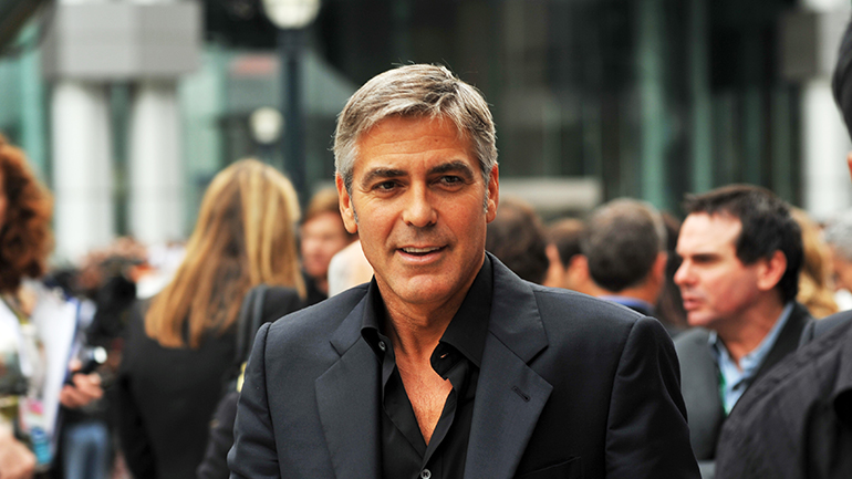 Ο Τζορτζ Κλούνεϊ αποκαλύπτει γιατί έδωσε ένα εκατομμύριο δολάρια σε καθένα από τους 14 φίλους του