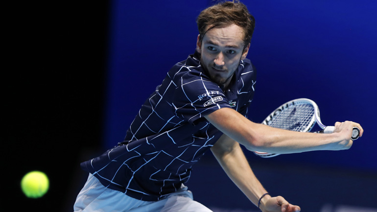 ATP Finals: Στους ημιτελικούς ο Μεντβέντεφ, 2-0 τον Τζόκοβιτς