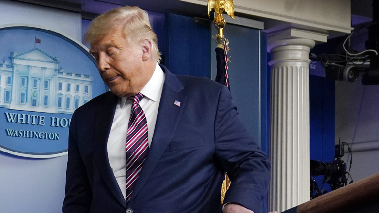 Η πλευρά Τραμπ κατηγορεί για την «εκλογική απάτη» τη Βενεζουέλα και τον Σόρος