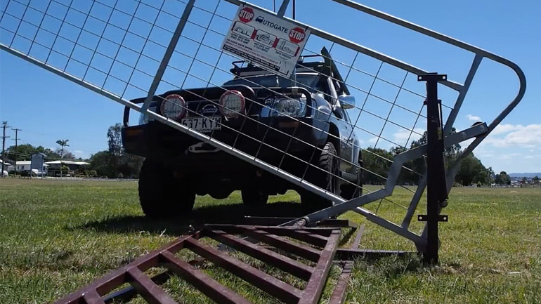 Έξυπνη πύλη που ανοίγει με το βάρος ενός οχήματος