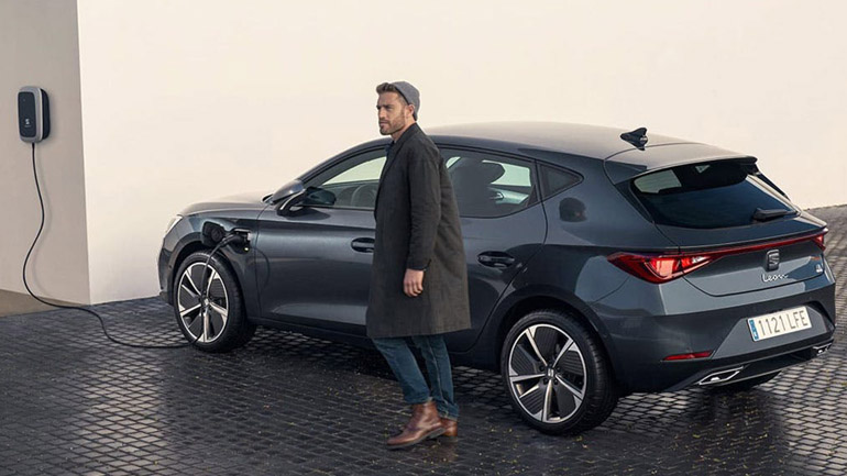 Η plug-in hybrid έκδοση του Seat Leon έφτασε στην Ελλάδα
