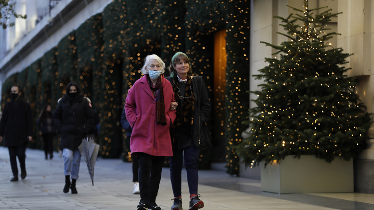 «Υπερβολικό να γιορτασθούν τα Χριστoύγεννα χωρίς την οικογένεια» στη Γερμανία δήλωσε ο πρόεδρος BDA