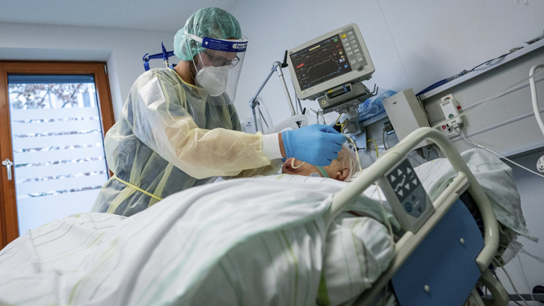 Πάνω από 5.000 κρούσματα κορωνοϊού κατέγραψε σε ένα 24ωρο η Τουρκία