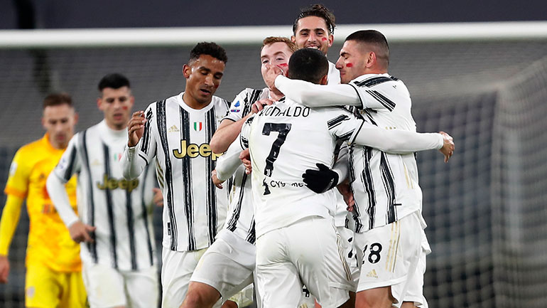 Με Ρονάλντο η Γιουβέντους, 2-0 την Κάλιαρι