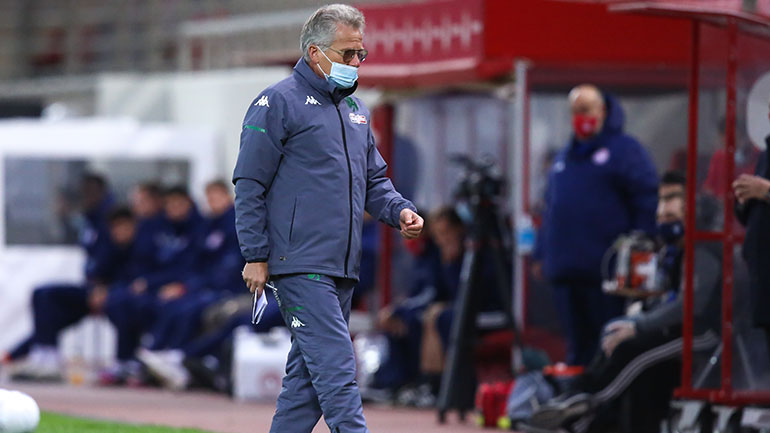 «Οπαδοί των γηπεδούχων έβριζαν τον προπονητή μας υπό την ανοχή της Αστυνομίας»