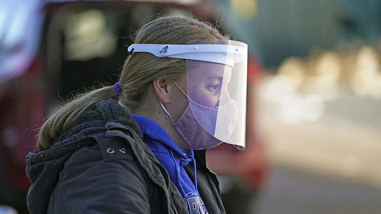 Ρωσία και Ουκρανία κατέγραψαν ρεκόρ νέων κρουσμάτων κορωνοϊού σε ένα 24ωρο