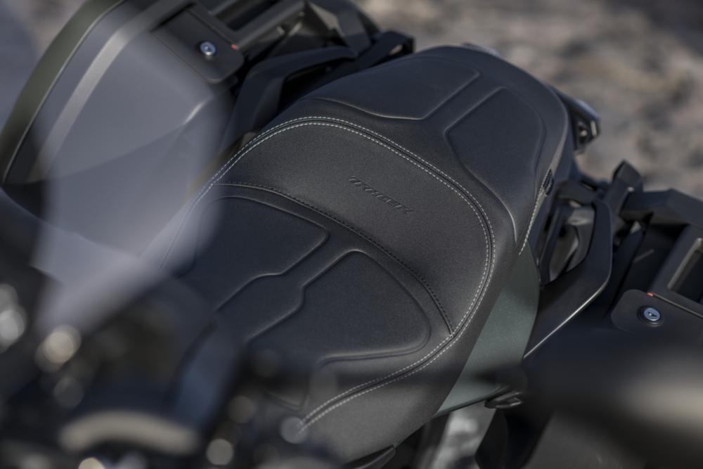 Σέλα για... πολλά χιλιόμετρα διαθέτει το GT