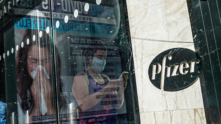Βρετανία: To εμβόλιο της Pfizer πιθανόν να εγκριθεί την ερχόμενη εβδομάδα
