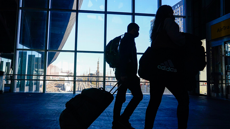 ΗΠΑ: Η χώρα ξεπέρασε το όριο των 12 εκατομμυρίων κρουσμάτων