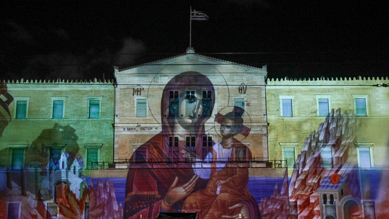 Νίκος Φίλης: Προσβολή της Δημοκρατίας τα στρατιωτικά και θρησκευτικά σύμβολα στη Βουλή