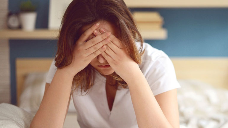 Γιατί ξυπνάμε με πονοκέφαλο;