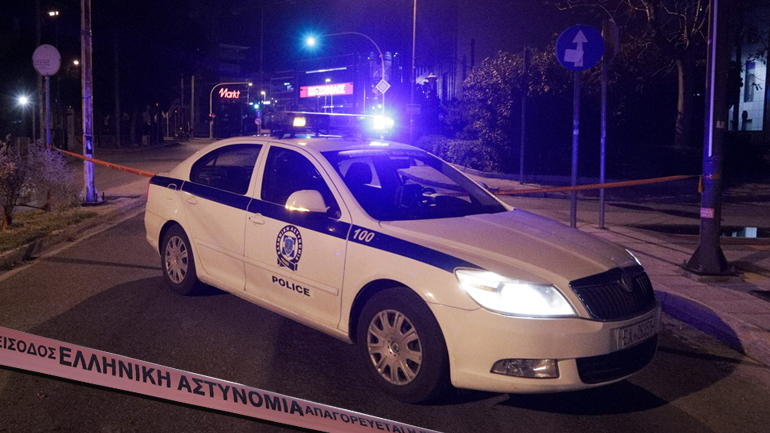 Πυροβόλησε και σκότωσε τη γυναίκα του μπροστά στην κόρη τους