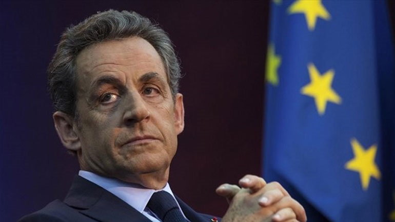 Ο πρώην πρόεδρος Νικολά Σαρκοζί δικάζεται για διαφθορά