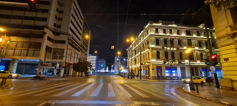 Αθήνα... άδεια στις 7 το απόγευμα! Ποιος θα το περίμενε; 