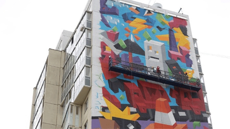 «Αγάπη για τη Φύση», μια γιγαντιαία τοιχογραφία του Βιτάλι Τσαρένκοφ