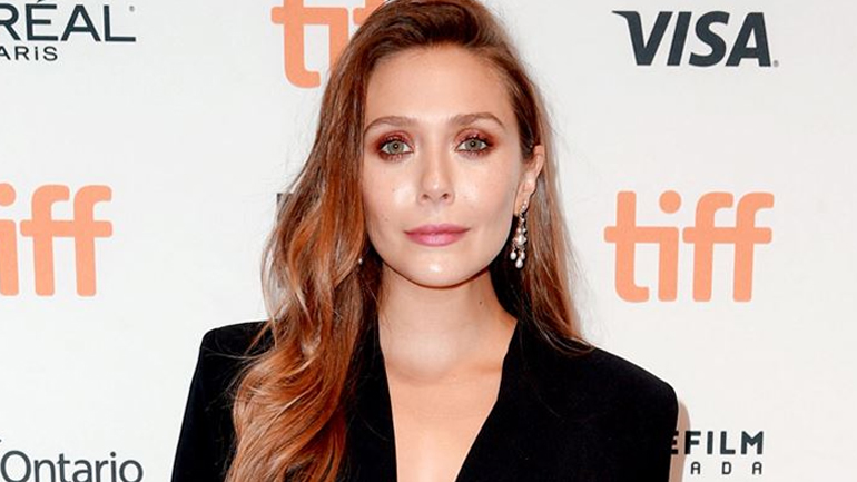 O hairstylist της Elizabeth Olsen μας αποκαλύπτει την τέλεια diy θεραπεία για τα μαλλιά μας