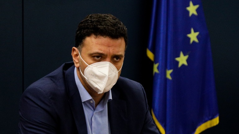 Ο Κικίλιας ευχαρίστησε τους βουλευτές-ιατρούς που ρίχνονται στη μάχη κατά του Covid-19