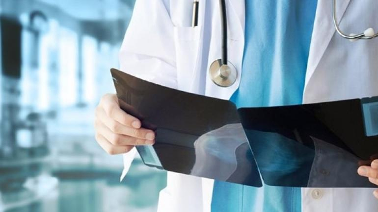 Έλληνας επιστήμονας στις ΗΠΑ ανιχνεύει την Covid-19 στις ακτινογραφίες θώρακα