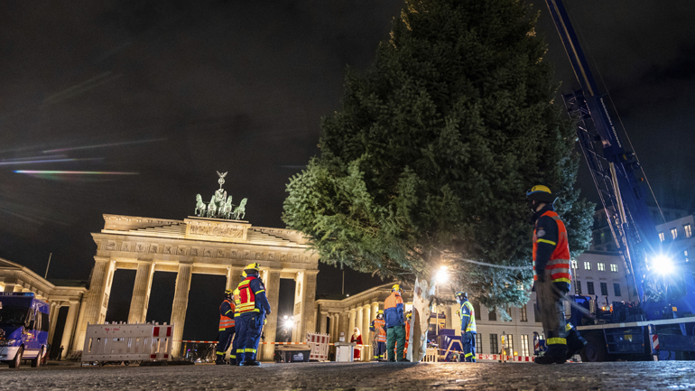 Το σχέδιο για τις γιορτές στη Γερμανία – Χαλάρωση 10 ημερών του lockdown τα Χριστούγεννα
