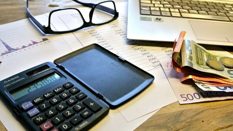 Ρυθμίζονται οφειλές εκατοντάδων χιλιάδων επαγγελματιών