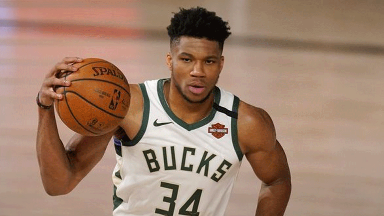 Το «αντίο» του Γιάννη Αντετοκούνμπο στον Μαραντόνα