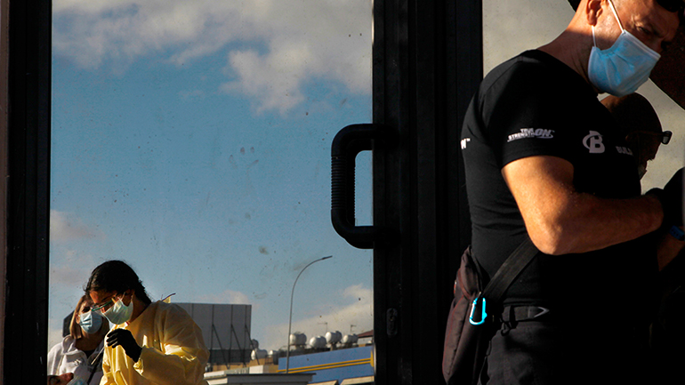 Kύπρος: Έναν θάνατο και 254 νέα κρούσματα κορωνοϊού ανακοίνωσε το υπουργείο Υγείας