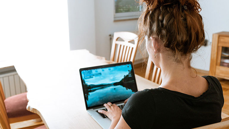 Home office: Πέντε πράγματα που μπορείτε να κάνετε για την ασφάλεια του οικιακού σας γραφείου