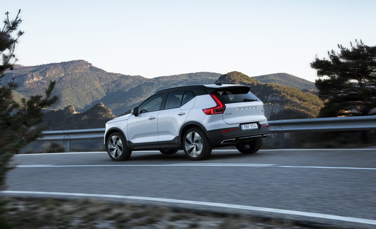 Με μια φόρτιση μπορεί να κάνει 40 χιλιόμετρα - μόνο με ηλεκτρική ενέργεια