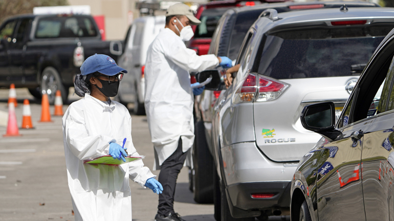 ΗΠΑ-Covid-19: Περισσότεροι από 2.400 θάνατοι το τελευταίο 24ωρο