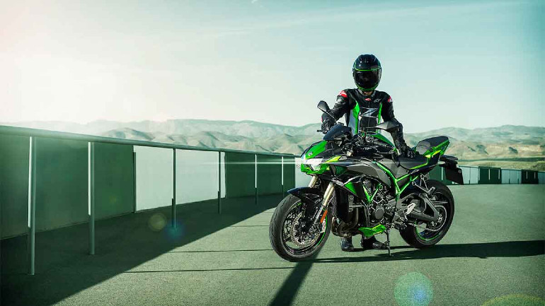 Γυμνός πειρασμός από την Kawasaki με το νέο Z H2 SE