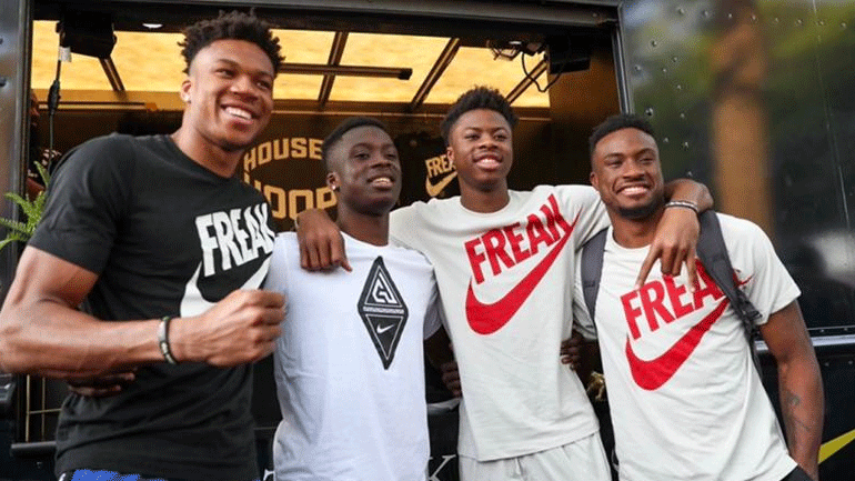 Το ξεχωριστό μήνυμα των αδερφών Αντετοκούνμπο στα αποδυτήρια του ΣΕΦ