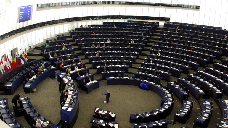 Το Ευρωπαϊκό Κοινοβούλιο καταδίκασε την απαγόρευση των αμβλώσεων στην Πολωνία