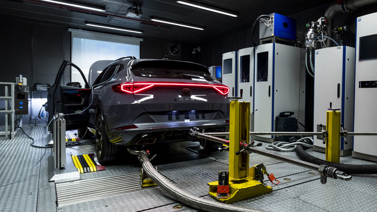 H Seat δοκιμάζει 14.300 κινητήρες ετησίως σε ένα νέο κέντρο