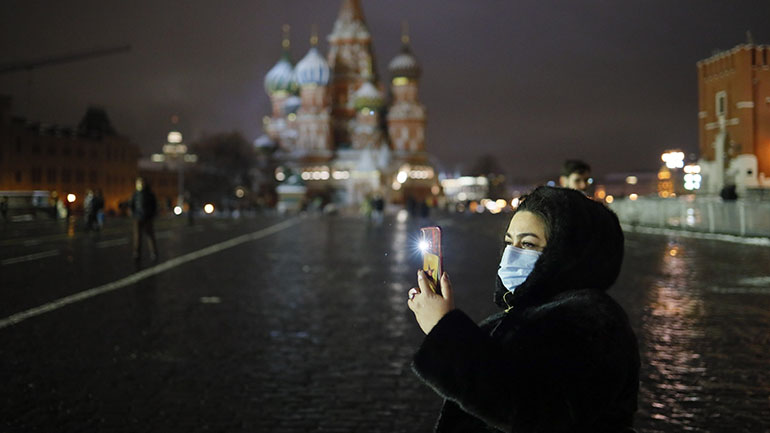 Η Ρωσία ανακοίνωσε ημερήσιο ρεκόρ 27.543 νέων κρουσμάτων κορωνοϊού