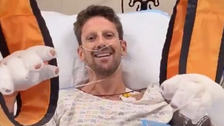 Η πρώτη εικόνα του Grosjean από το νοσοκομείο