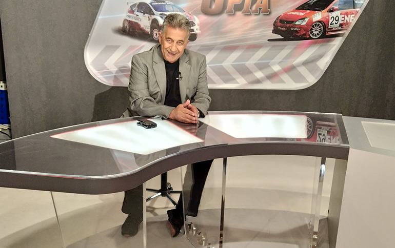 O Στράτος Φωτεινέλης