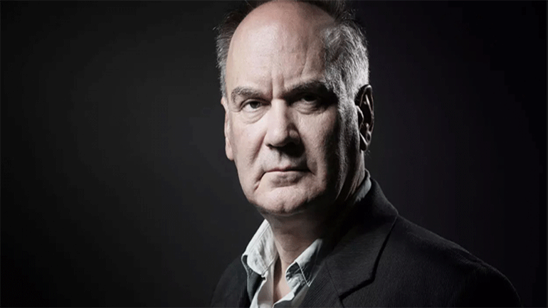 Στον συγγραφέα Ερβέ Λε Τελιέ το εφετινό λογοτεχνικό βραβείο Γκονκούρ