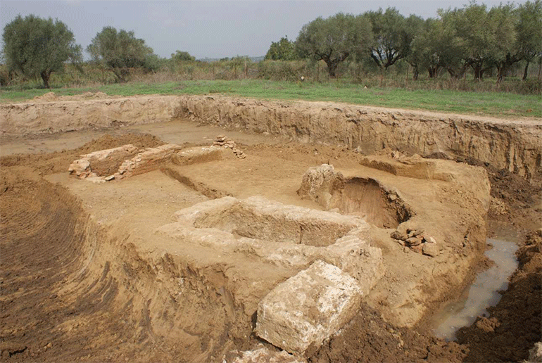 Γενική λήψη της συστάδας των τάφων 1, 2, 3 και 5 | ΥΠΠΟ