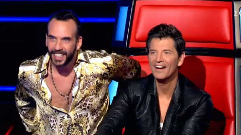 The Voice: Η διαγωνιζόμενη που σήκωσε από την καρέκλα τον Μουζουράκη! The Voice: Η διαγωνιζόμενη που σήκωσε από την καρέκλα τον Μουζουράκη!