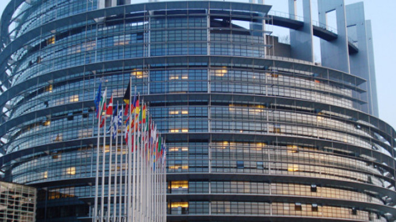 Συνομιλίες στις Βρυξέλλες μεταξύ της Ε.Ε. και των ΗΠΑ για την ανάταξη των διατλαντικών σχέσεων