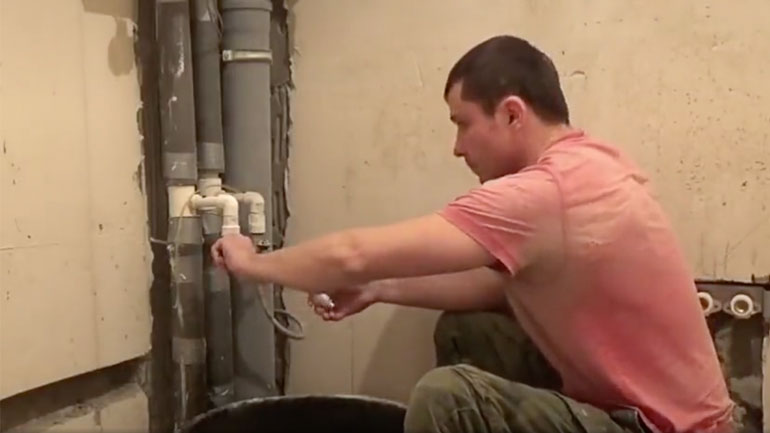 Αντικατάσταση μιας βαλβίδας παροχής νερού υπό πίεση