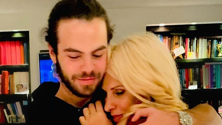 Η τρυφερή φωτογραφία της Ελένης Μενεγάκη για τα γενέθλια του Άγγελου Λάτσιου