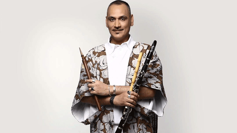 «Para Bailar & «Gitana Morena» – Δύο νέα τραγούδια από τον Θανάση Βασιλόπουλο