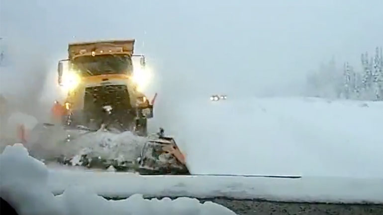 Μια πολύ δυσάρεστη εμπειρία με ένα εκχιονιστικό