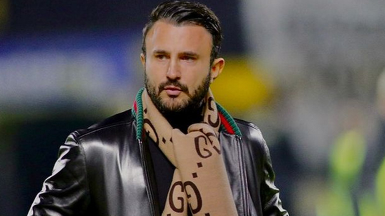 Καρυπίδης: «Με πολλή αγάπη στον φίλο μου τον Αλέξη»