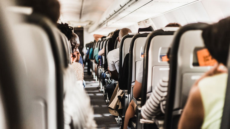 Τι δείχνει έρευνα για τη διασπορά του Covid-19 από αεροπορικά ταξίδια