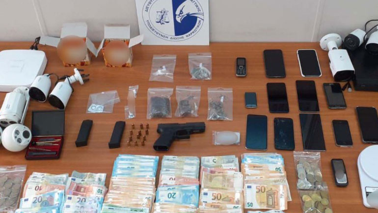 Εξαρθρώθηκε εγκληματική οργάνωση που διακινούσε συστηματικά ναρκωτικά στη Δυτική Αττική