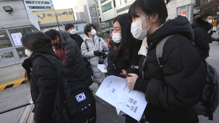Νότια Κορέα: Τρεις θάνατοι και 540 κρούσματα κορωνοϊού σε 24 ώρες